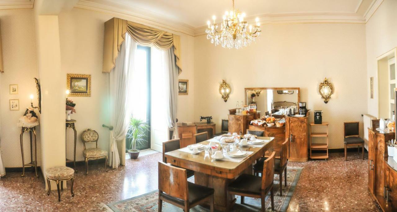 B&B Al Diecisette Catane Extérieur photo