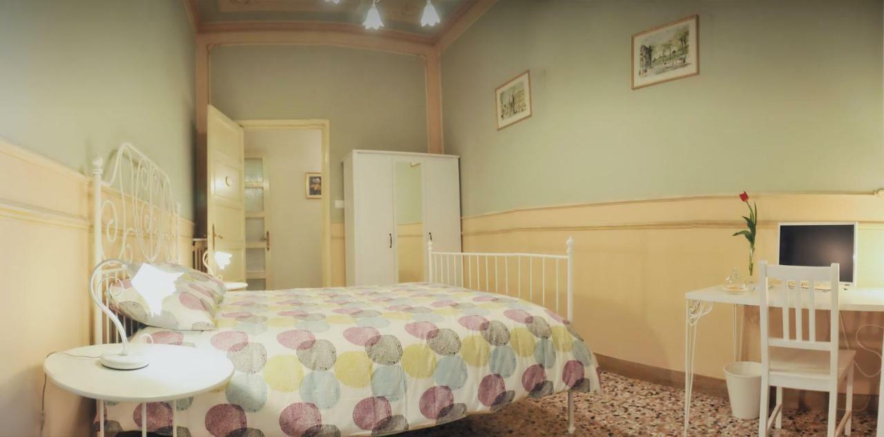 B&B Al Diecisette Catane Extérieur photo